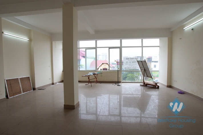 Office for rent in Au Co Street, Tay Ho, Ha Noi